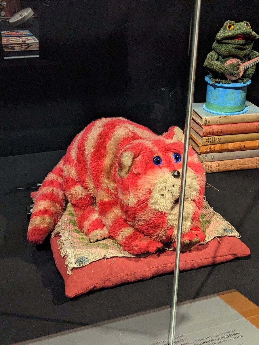 Panderys83's tweet photo. Actual @OfficialBagpuss at @Museum_Cardiff ๐ Well worth a visit to see the #100YearsofBBC exhibition - runs until 16th April. https://t.co/aLj9eLUuym