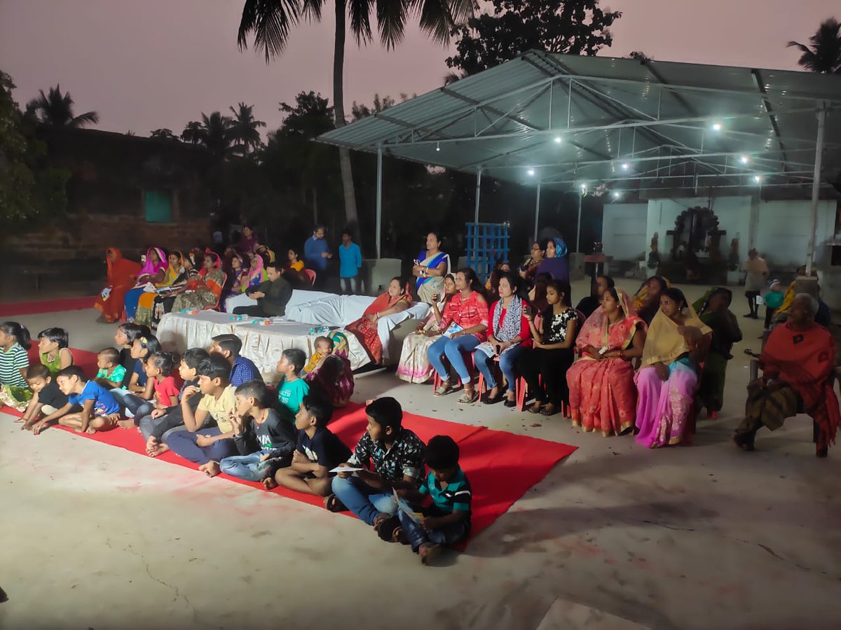 CscTele's tweet photo. Program manager,Mr.Ashutosh Srivastava Sir of A2J division,Department of justice,India attended 2 Legal Awareness programs at Bhatapada and Bahugram Village of Cuttack district,Odisha @SwornaprabhaSi1
 @ceo_csc @OdishaSpv @CSCegov_ @Tele_Law @DOJPH @l_Smrity @KirenRijiju https://t.co/uJMBLdCeWh