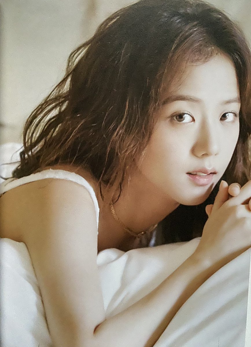 Jisoo Summer Diary in Hawaii #blackpinkscan #blackpink