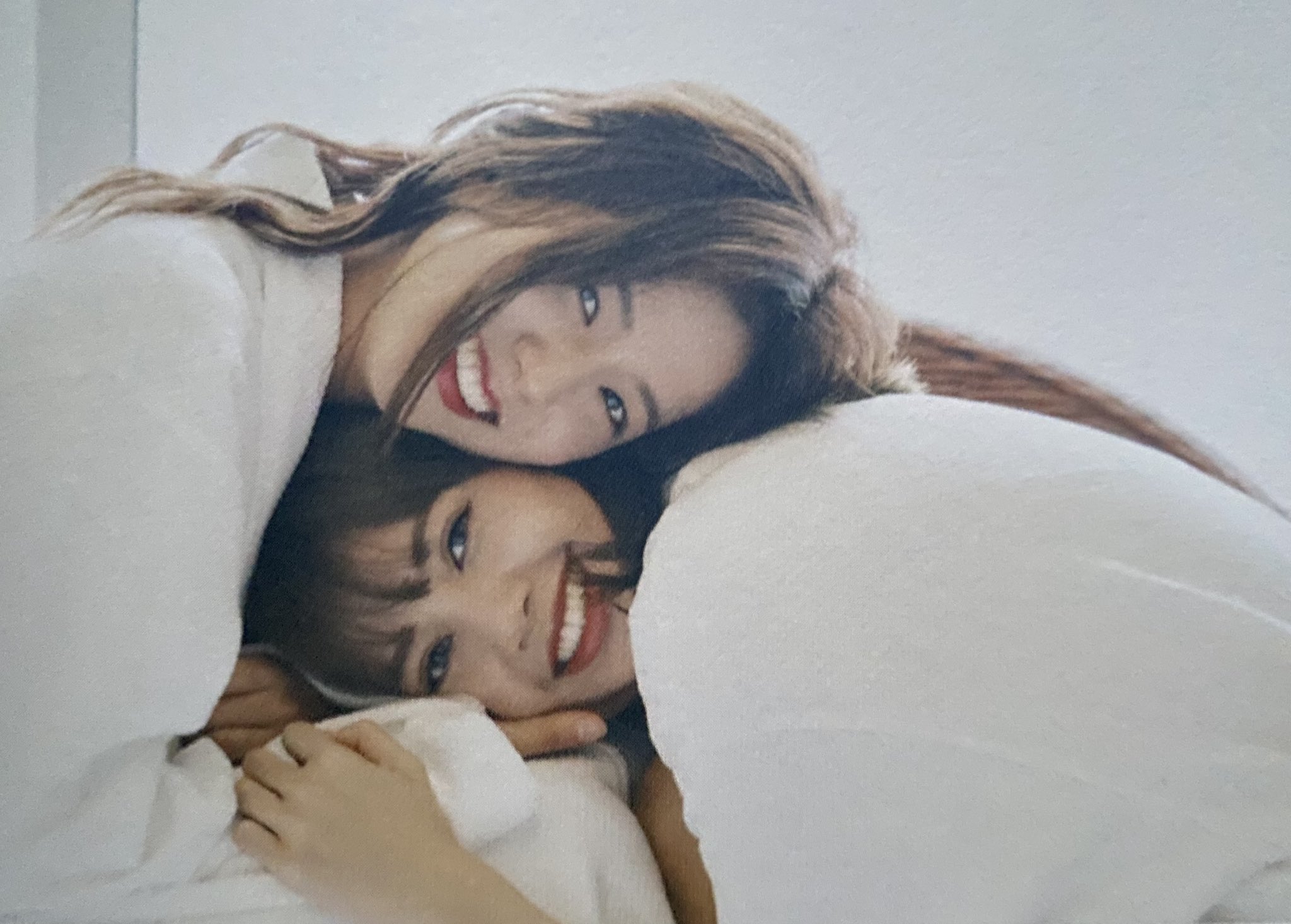 BLACKPINK JISOO 　SUMMER DIARY IN HAWAII SCAN] Jisoo Photos from BLACKPINK Summer Diary 2019 in Hawaii