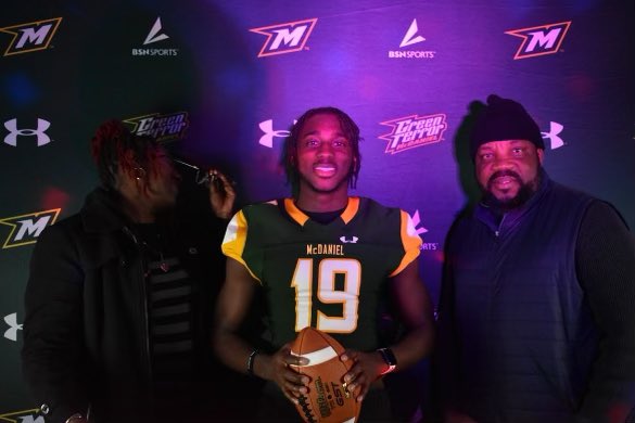 After a great visit and conversation with <a href="/Coach_D_Johnson/">Davon Johnson</a> , I am grateful to announce I’ve received an offer from McDaniel College ! 💚💚
#GREENTERROR <a href="/CoachDuke745/">Duke Walker</a>