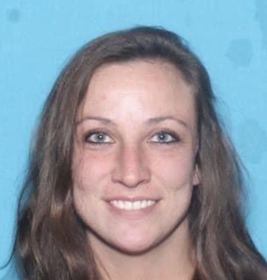 MassStatePolice's tweet photo. Search for Brittany Tee resumed today in large woods near her #Brookfield home &amp; along Rts 9 &amp; 148. 18 Troopers from MSP search/rescue unit along w/K9s, drone, patrols, detectives, local officers and cadets and 2 civilian teams working. Anyone w/ info, please call 508-453-7589. https://t.co/Ll6l3lgZmS