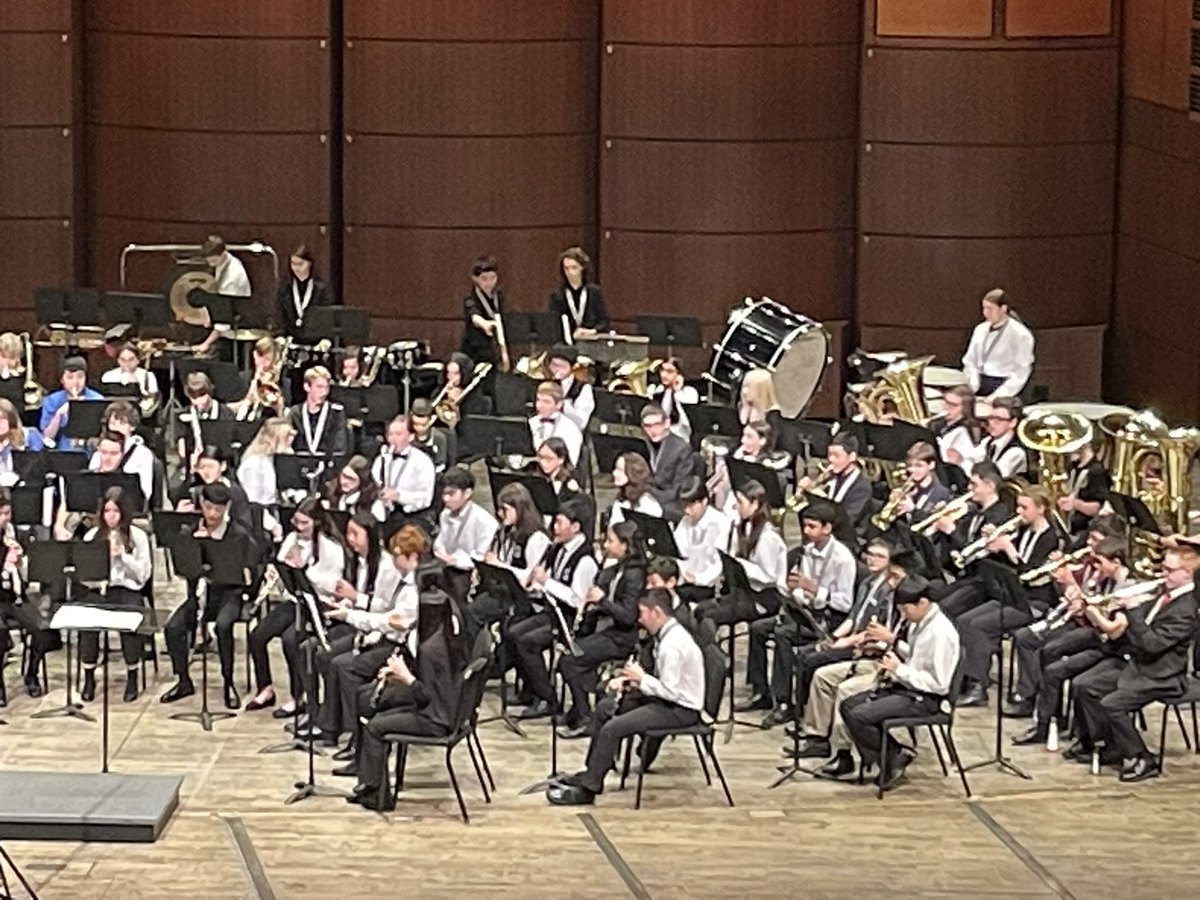 Novi Middle School Bands tweet media