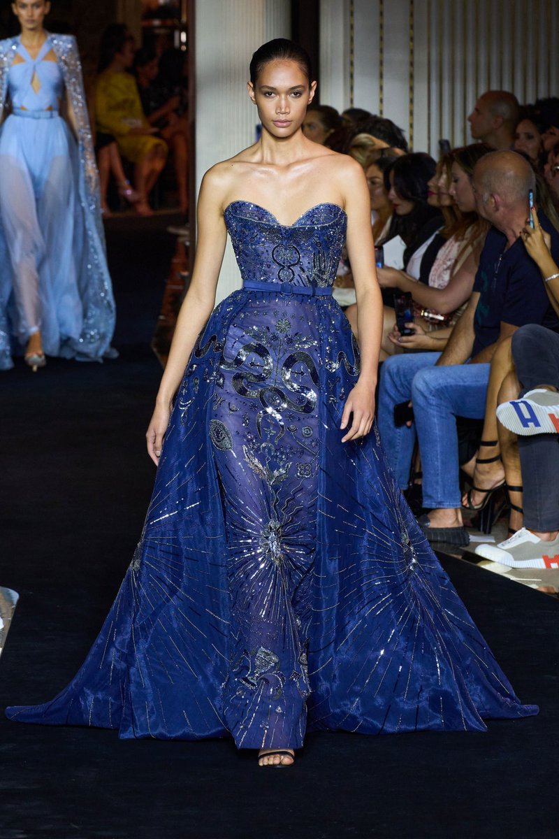 FashionweekNYC's tweet photo. Astrology Couture from Zuhair Murad Fall 2022 🪐☀️🌙 https://t.co/AlbwB4XWXv