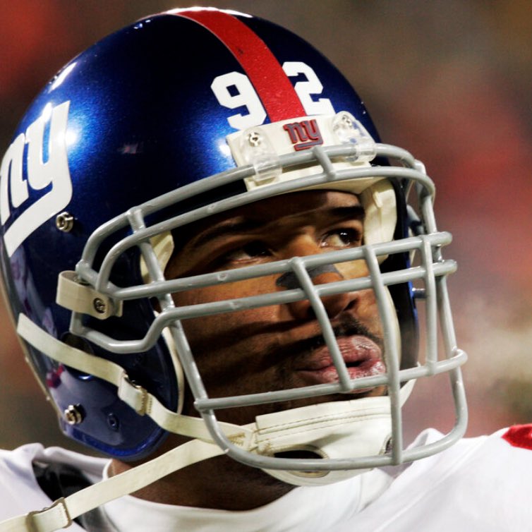 michaelstrahan's tweet photo. Locked in! Let’s go @Giants!! Same look, different uniform AND always repping the GMEN!, Let’s get that W today, fellas. 💪🏾💪🏾💪🏾 @mstrahanbrand https://t.co/OMVFUMV26A