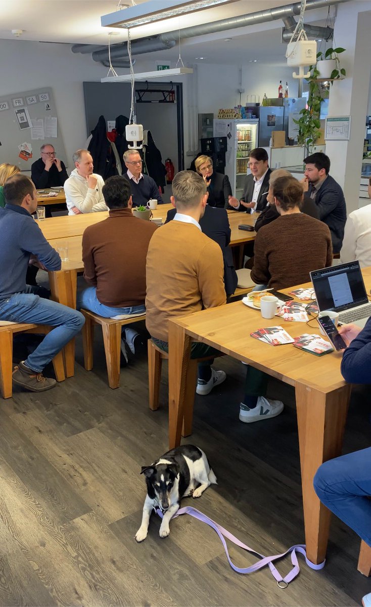 GRUENE_Mainz's tweet photo. @Viering: "Ich will Mainz als Wirtschafts- und Innovationsstandort weiterentwickeln. Der Ausbau des Life-Science- und Biotechnologiestandorts ist eine große Chance für die Sicherung des städtischen Wohlstands und für zukunftsfähige Arbeitsplätze für die Mainzer*innen." https://t.co/fdW83Lyt5u