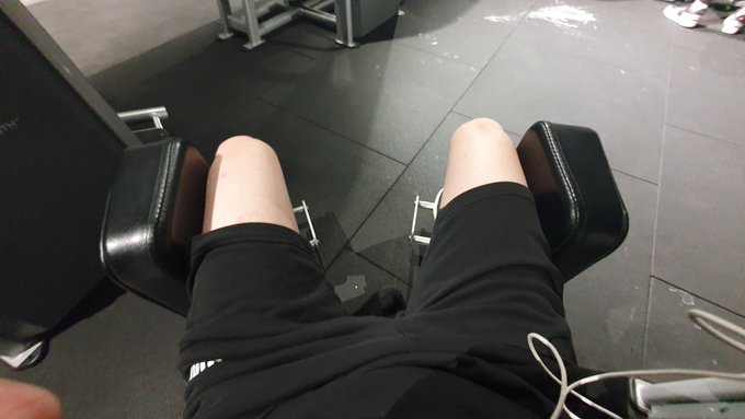 1 pic. Gym time ?
That booty isn't gonna get juicy itself ?
Booty workout machine, go! https://t.co/