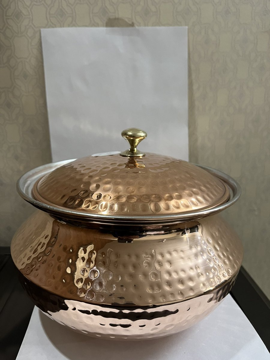 New product copper Handi kalai coated with lid #newproduct #copperhandi #lid #biryanihandi #Cooking #coppergift #kitchenlover #copperexpert #tableware #cookware #brassware #biryanilover