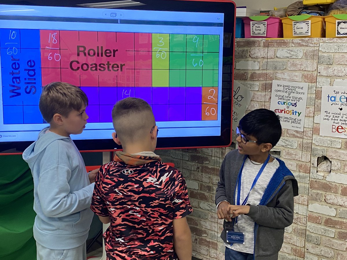 EmmettMichele's tweet photo. Engineer of the Day in Designing Dolphins! Great job working with fractions! @Donald_ES @lisdgt @LISDSTEM #donaldstem https://t.co/7KpqrR5VsP