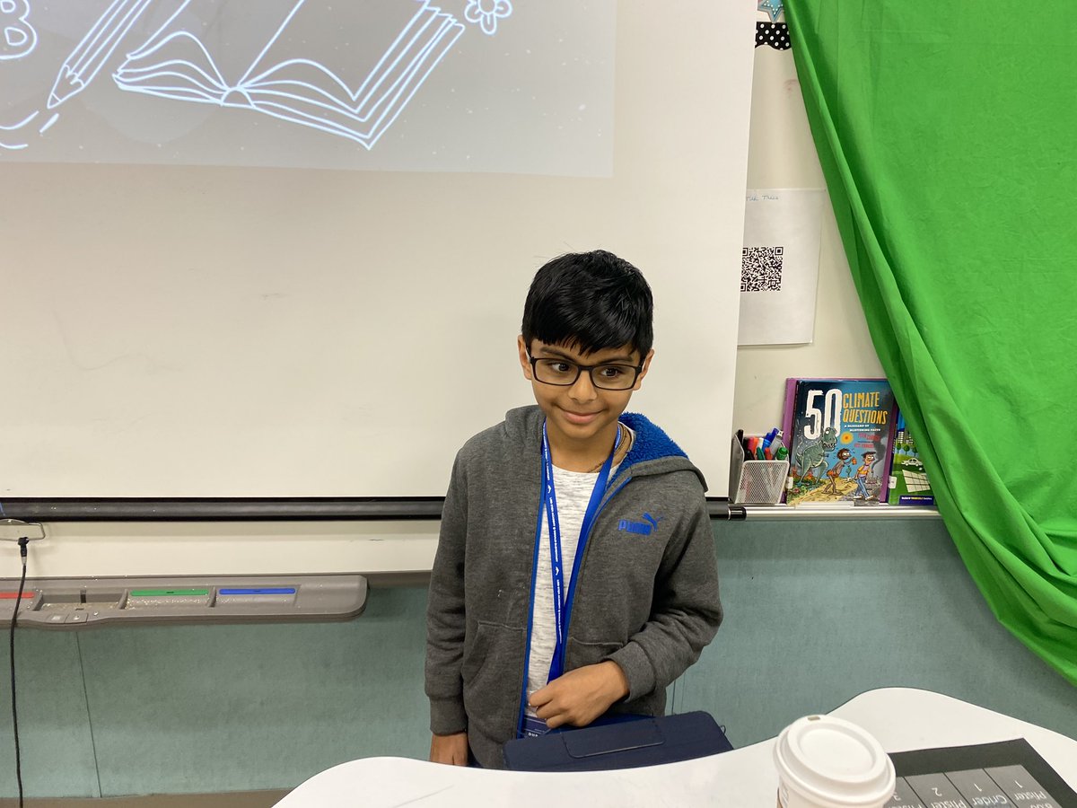EmmettMichele's tweet photo. Engineer of the Day in Designing Dolphins! Great job working with fractions! @Donald_ES @lisdgt @LISDSTEM #donaldstem https://t.co/7KpqrR5VsP