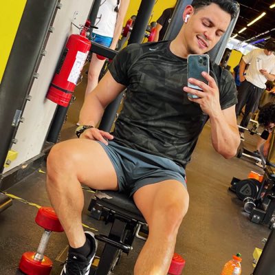 JdBenitz's tweet photo. #NuevaFotoDePerfil https://t.co/24caaphj2U