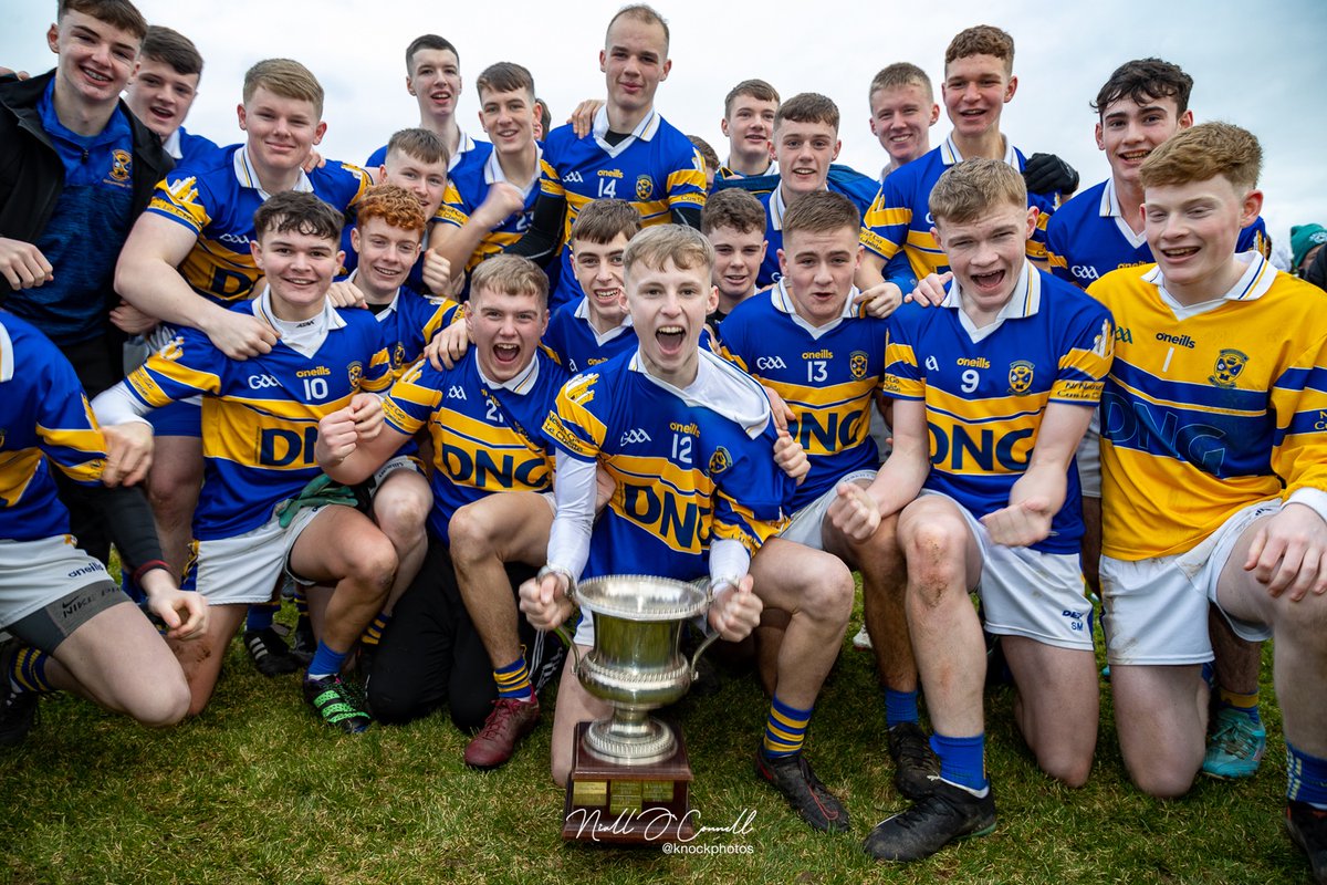 KnockPhotos's tweet photo. Castleknock U16A Boys win the @DubGAAOfficial  Championship Final Replay against @ClontarfGAAClub to make it a League and Championship Double. Wonderful way to complete Juvenile section. Well done to both teams for a wonderful game. 
.
FT CHFC 0-9 Clontarf 1-5. https://t.co/wZ00g11TS6