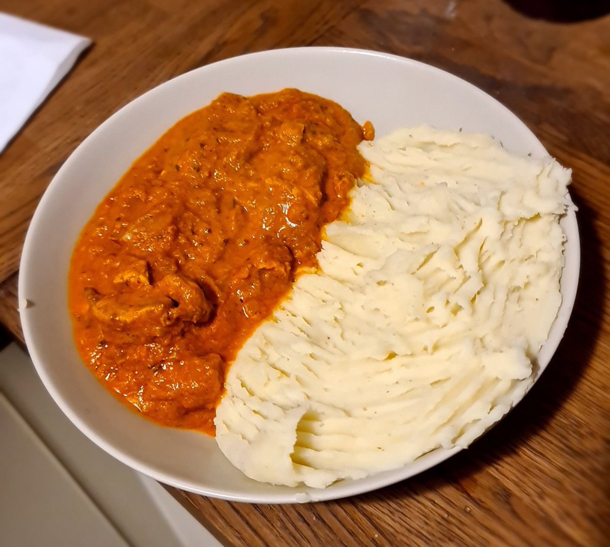 No Context Brits tweet media