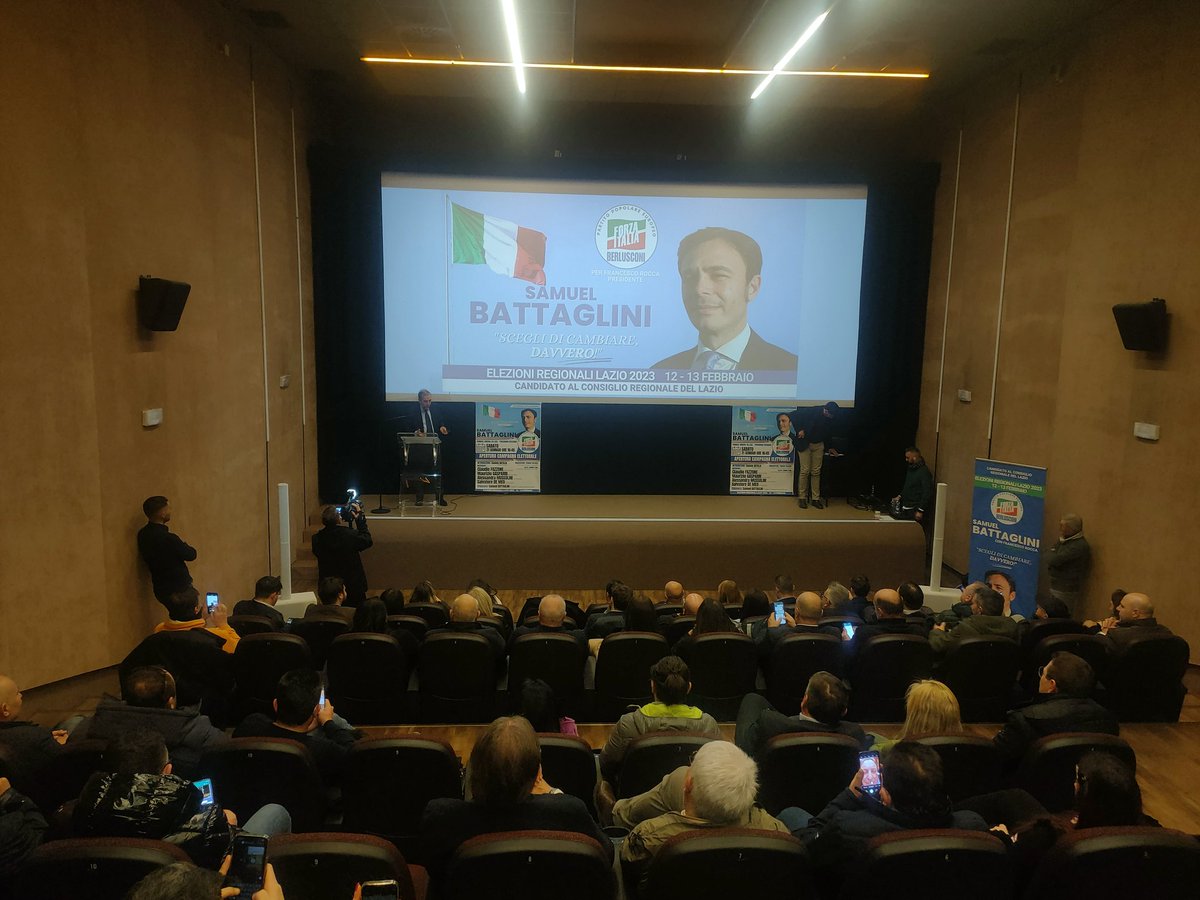 #Frosinone. All'apertura della campagna elettorale del candidato alla #Regione #Lazio di <a href="/forza_italia/">Forza Italia</a> <a href="/SamBattaglini/">Samuel Battaglini</a> insieme all'On. <a href="/Ale_Mussolini_/">Alessandra Mussolini</a> e l'On. <a href="/salv_de_meo/">Salvatore De Meo</a>.