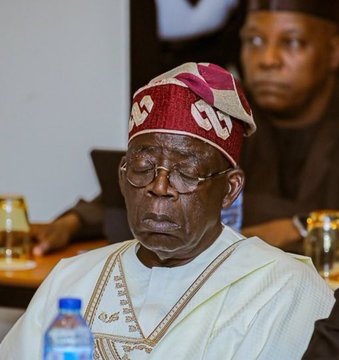 SWAtiku2023's tweet image. The task of leading Nigeria hasn't started, Tinubu is sleeping in public and tired already.

We can't allow APC package a basket of rotten mangoes again.

Enough is enough.

Don't VOTE Sleepyhead, don't Vote APC!