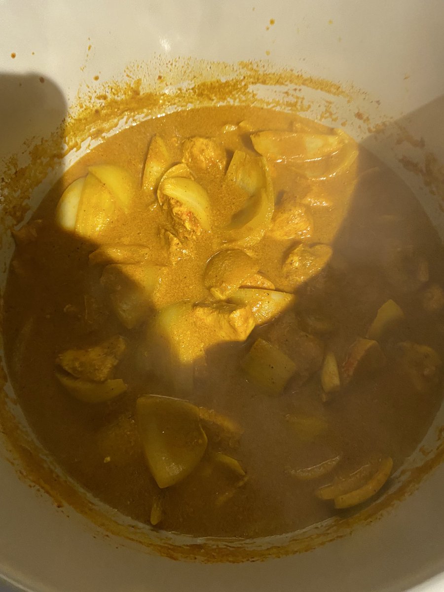 lewi0308's tweet photo. @ZiangsW Every dish Iβve cooked is bang on the money.. Egg Fried Rice, Beef & Mushroom and Chicken Chow Mein and Chicken Curry all prepped ready after Iβve had a few beers .. Ziangs Food WorkShop - Chin and Choo's Chinese Takeaway Cooking Bible is the Β£20 youβll spend. https://t.co/KtIVMOmt6A