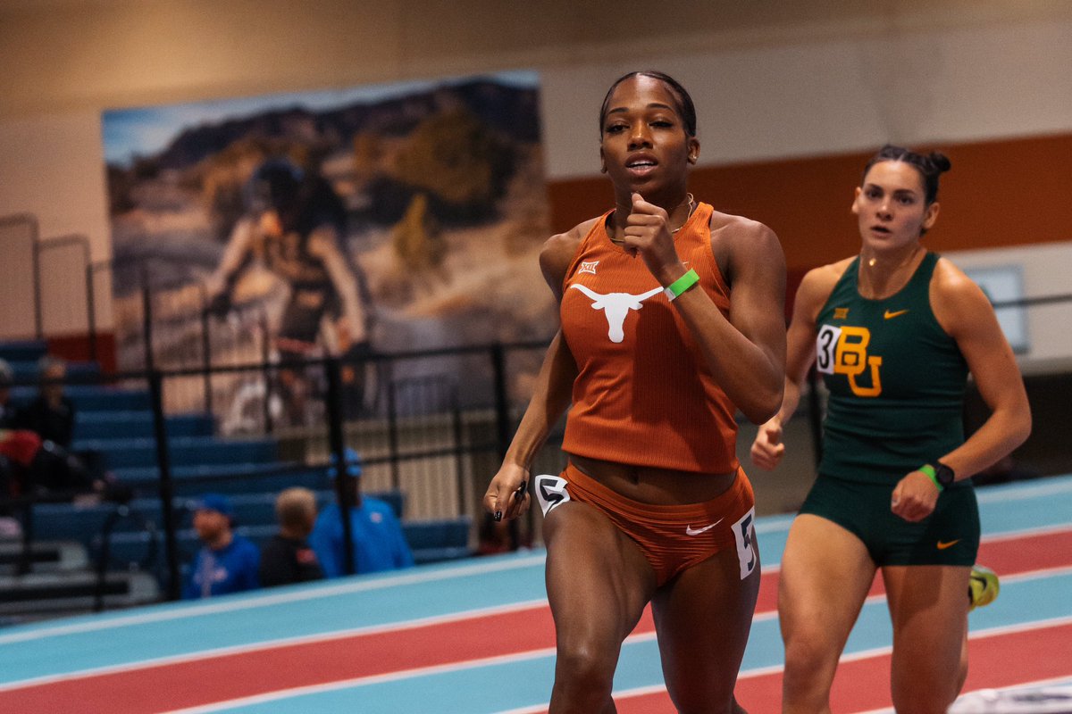 Dr. MLK Jr. Invitational | W 600m 🤘

<a href="/infamous_ken_/">kennedy simon, MSF</a> wins it with her time of 1:26.69, the fifth-fastest time in <a href="/USTFCCCA/">USTFCCCA</a> history! 

3. <a href="/rachel_helbling/">rachelbling :)</a> - 1:29.41 
7. Brooke Jaworski - 1:33.49