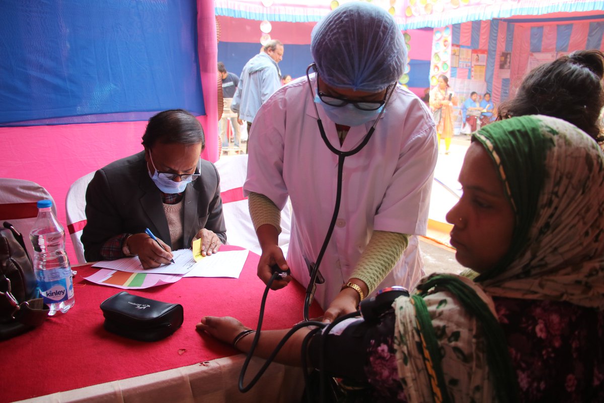 PPHF_Global's tweet photo. As part of #samarthproject, @PPHF_Asia in collaboration with @kmc_kolkata & ICDS organised Swasthya Mela today for residents of Ward 29-Borough III. #samarthproject is supported by @CFChangingLives The event was also supported by DFWO and @aiihphkolkata https://t.co/NhswIMcxyY