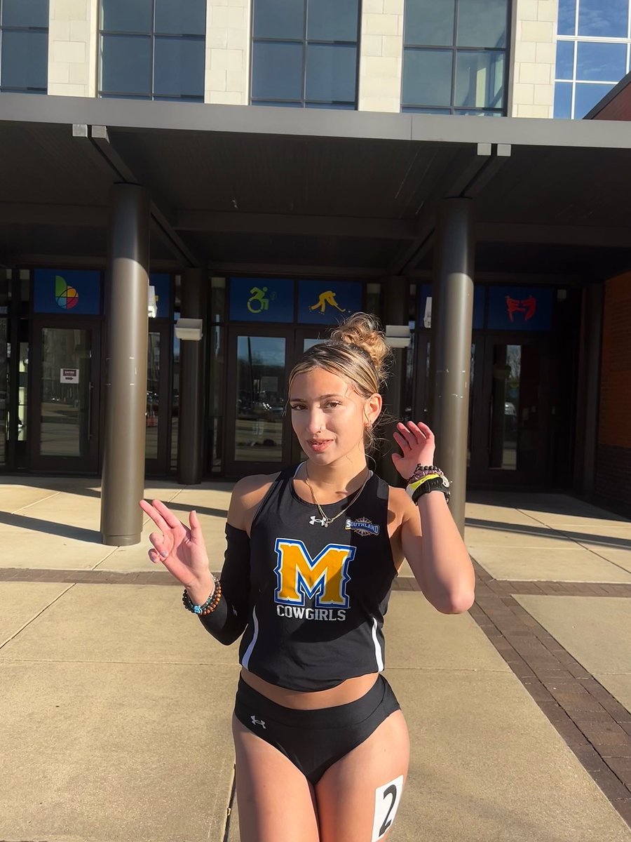 jasxleann's tweet photo. #2 on the track but #1 in ur heart https://t.co/898H9g4ovB