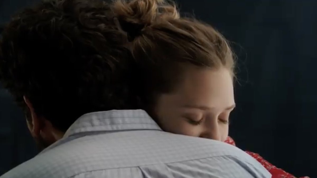 lizzieonfilm's tweet photo. it’s national hugging day so sending hugs to everyone in lizzie nation ! 🫂🤍 https://t.co/LDPM4C7RbM