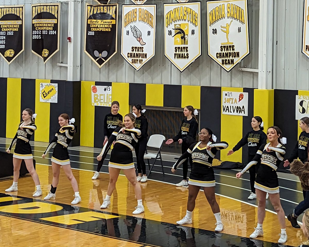 Courtside Club - Riverside HS Girls Basketball tweet media