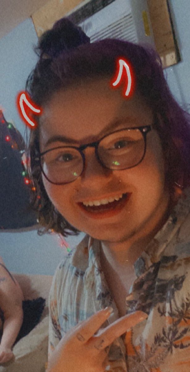queerdarkknight's tweet photo. I think it’s funny how 4 months of testosterone can make you feel so good about yourself and give you a confidence boost when you most need it #proudtobetrans 🏳️⚧️ https://t.co/5ywFTnGEqT