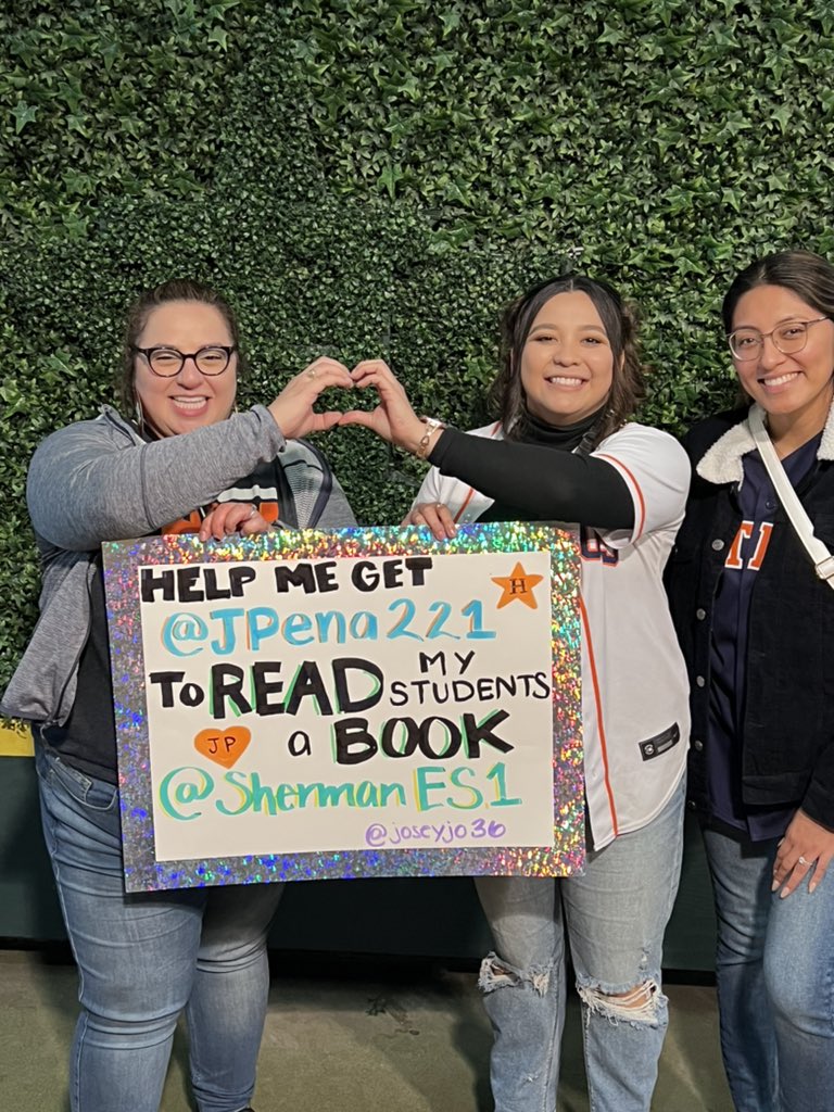 RacquelRosenbal's tweet photo. Ran into Our @ShermanES1 AMAZINGLY AWESOME 5th grade reading teacher @joseyjo36 Terrones at @astros Fan Fest today! Here’s to hoping @Jpena221 saw her sign and visits soon!!! Help us retweet to get his attention! https://t.co/WcI78N2uda