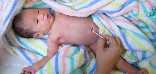 السرة 

لماذا يوضع الزيت في السرة؟؟

لوضع الزيت في السرة فوائد عدة 
فضل التغريدة وتابع السرد https:/...