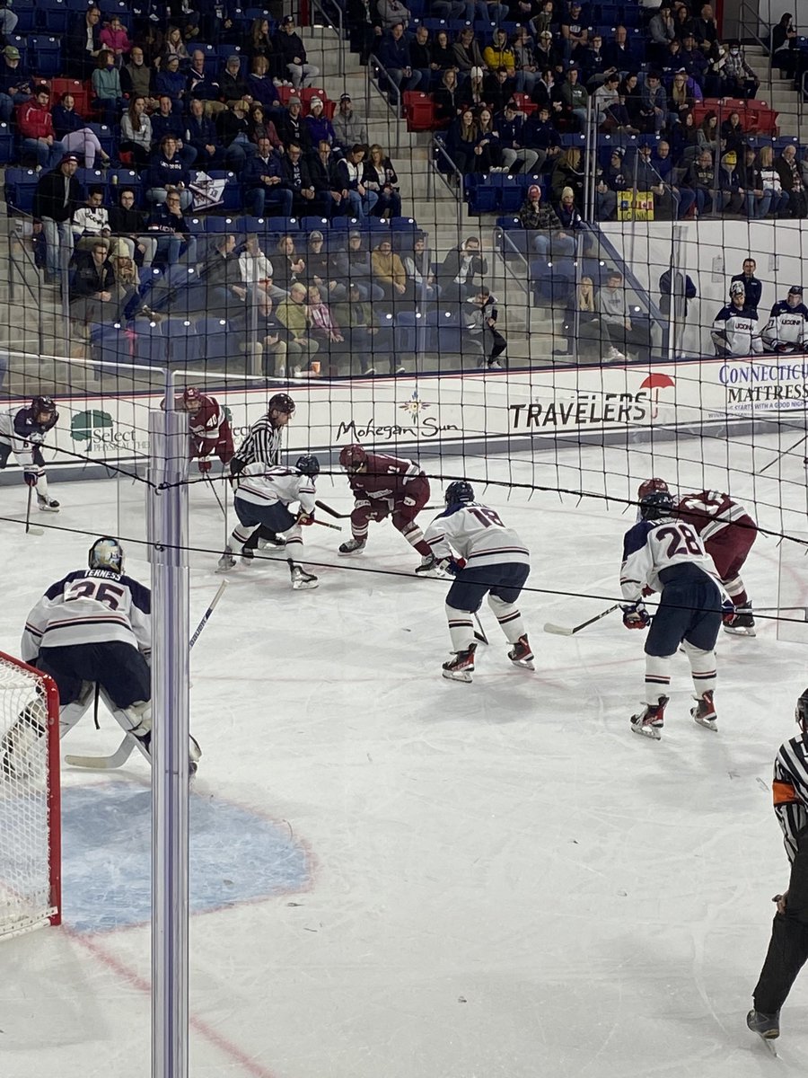 concertvids34's tweet image. My parents met at UMass 
My wife got a master’s degree at UMass

But i grew up playing hockey in Central and Eastern Connecticut so i hate UMass (except maybe Marcus Camby and Dr. j)

Go Huskies! #icebus
@UConnMHOC