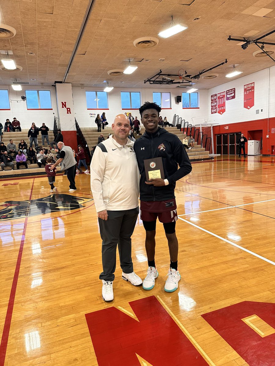 Vikings win! 61-49 over Albertus Great game even better cause! #coachesvscancer Congrats to Basiaka Butcher for player of the game! #itsagreatdaytobeaviking
