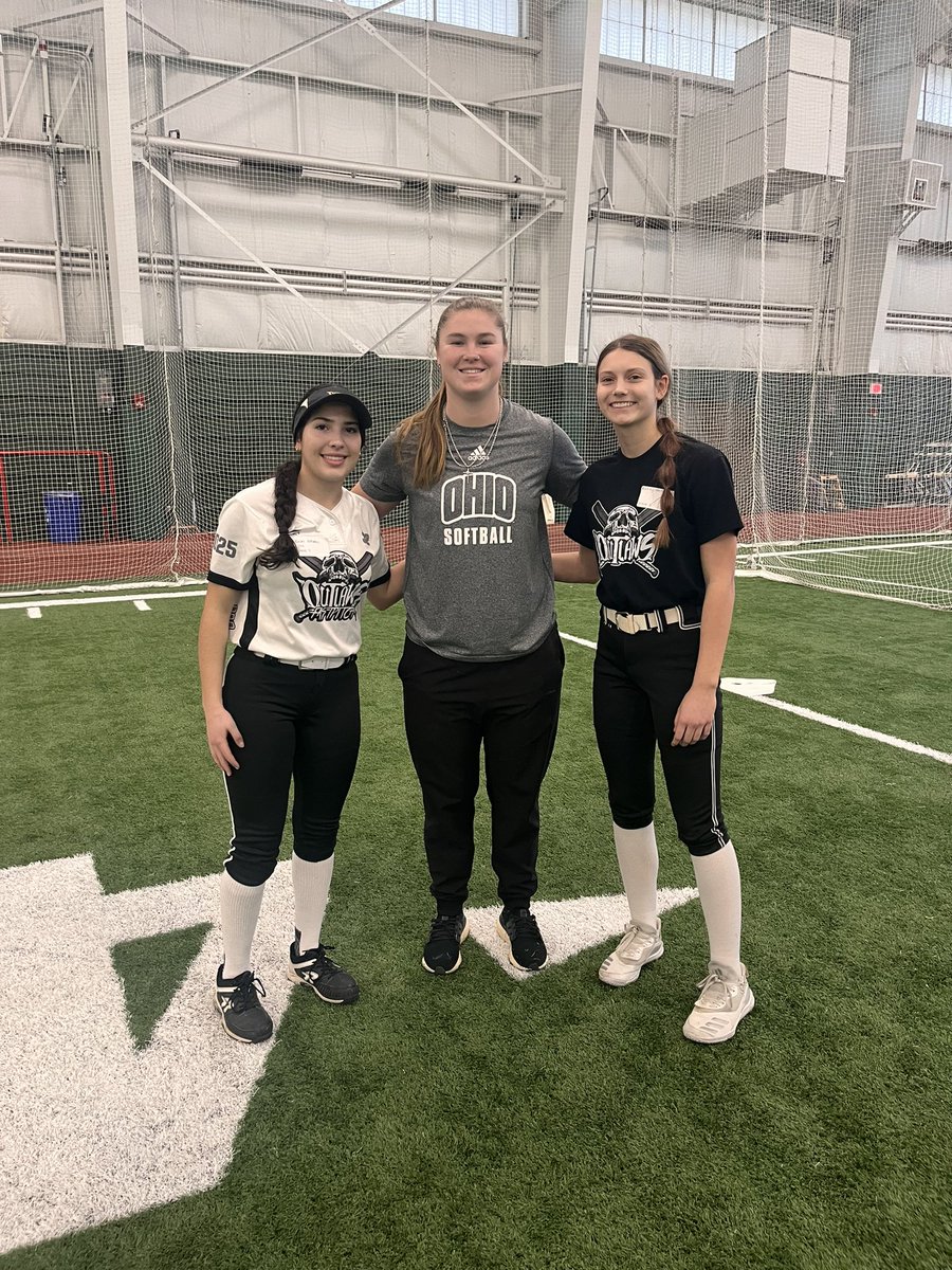 Had another great time at <a href="/OhioBobcatSB/">Ohio Softball</a>. Thank you coach <a href="/Hall_J_4/">Jenna Hall</a> and <a href="/PiperSwiper/">Lillian Piper</a> for the hitting camp! Glad to be back to see the campus again. <a href="/sydneyselker/">Sydney Selker</a> <a href="/kmw2025/">KM</a> <a href="/outlawsshaulis/">Coach Shaulis</a> <a href="/Softballnrhs/">Rangers Softball</a>