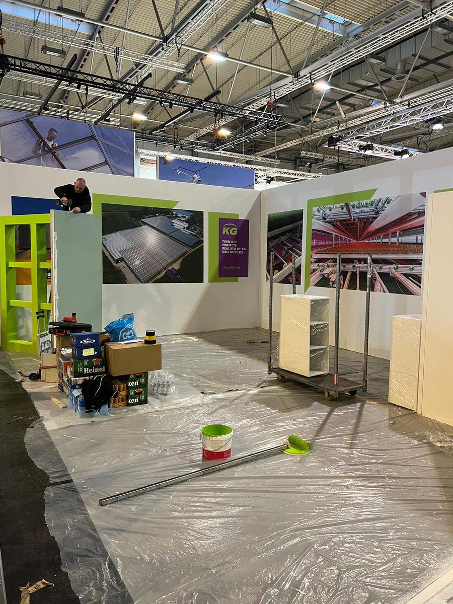 Standjes bouwen op Messe Essen #IPM #MesseEssen <a href="/PaprikaNL/">Hortibiz Newsradio</a> <a href="/KG_Greenhouses/">KG Greenhouses B.V.</a> <a href="/KG_SYSTEMS/">KG Systems B.V.</a>