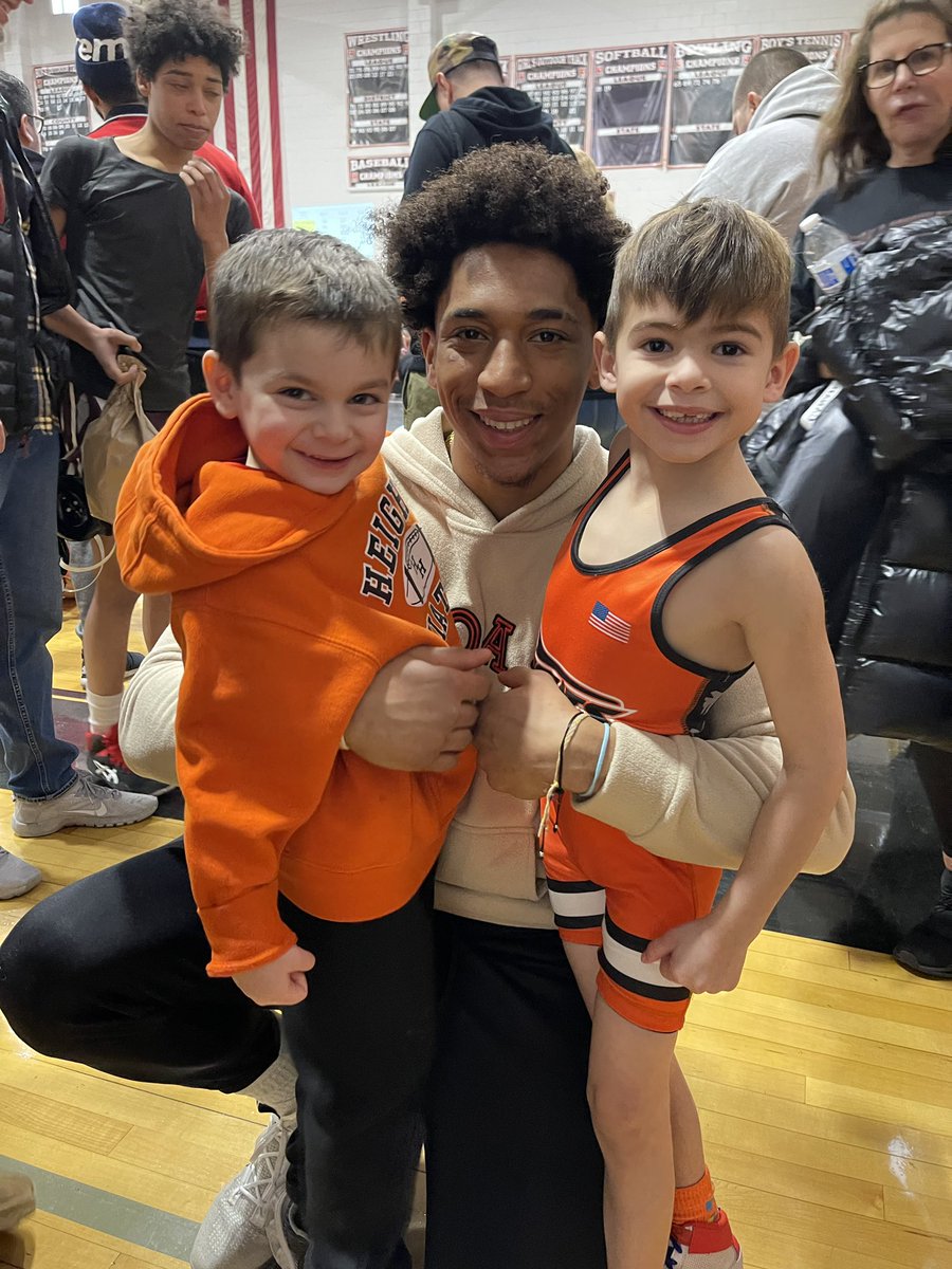 MyColangelo's tweet image. Day of wins &amp;amp; we bumped into one of #bectonsbest alumni today at our #HH wrestling match!