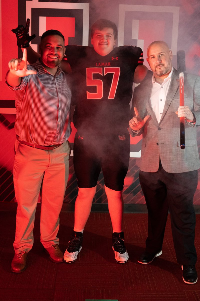 New home🏠 <a href="/LamarFootball/">Lamar University Football</a> <a href="/Coach_Cannata/">Matt Cannata</a> <a href="/CoachRossomando/">Peter Rossomando</a> @CoachK_IWCC <a href="/CoachStrohmeier/">Scott Strohmeier</a>