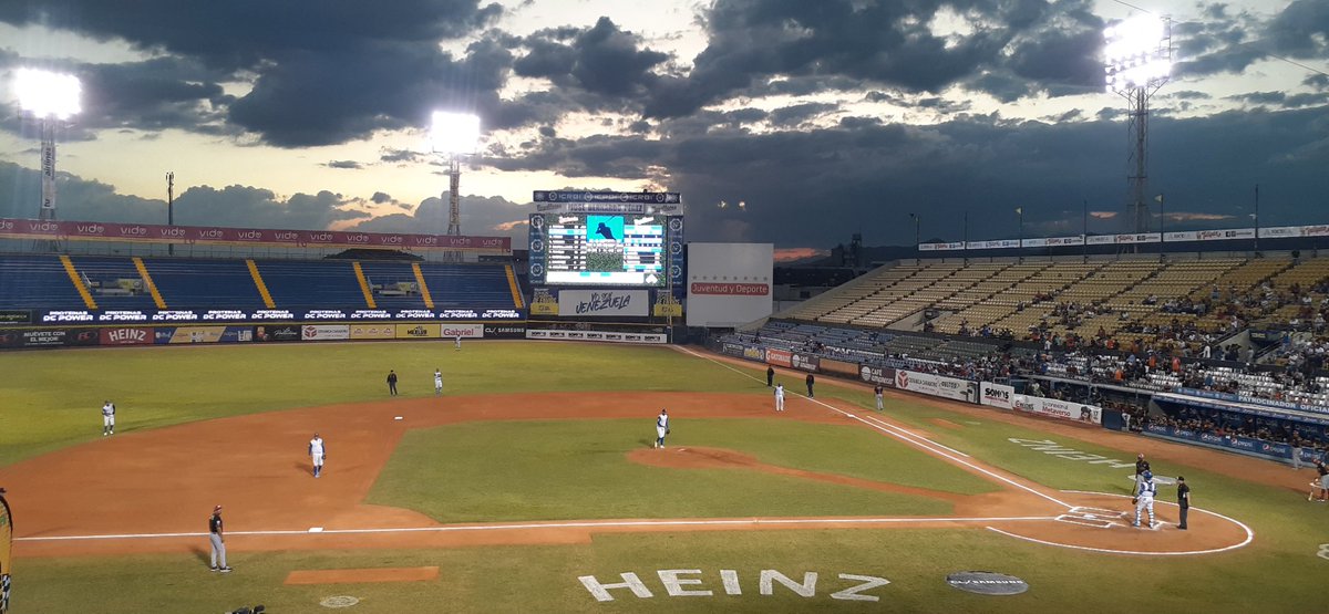 yoham22's tweet photo. En las buenas y en las malas siempre con @Magallanes_bbc https://t.co/KsvAipcbUS