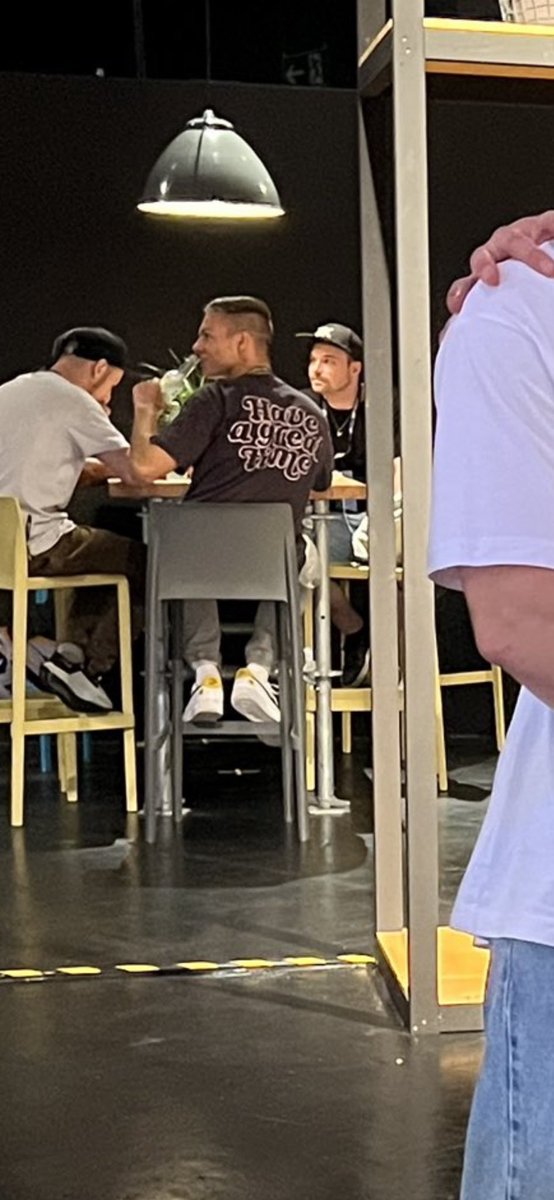 AlphaKevin tweet media