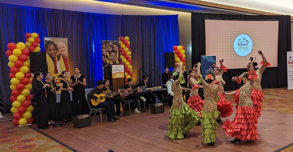 AdamADodge's tweet photo. @DigitalArtsTec1 and Albuquerque Convention Center for National School Choice week! Many Thanks to the student talent volunteering to share it school w ABQ community. https://t.co/S9oyt8aTxq