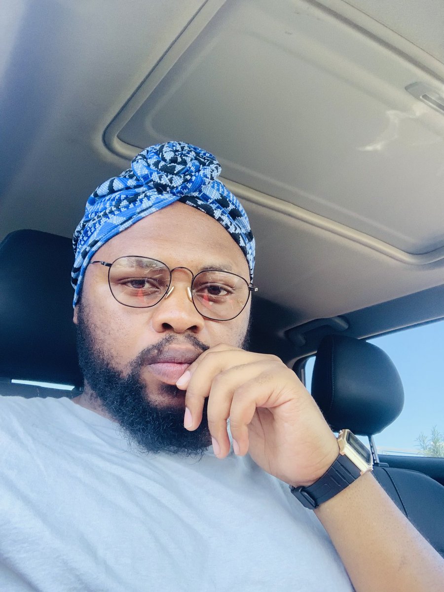 pelembetdp's tweet photo. #uMjoloWithAzola Le nna nsqueezeng in bathong, Ke batla hoba teng mo Industry. https://t.co/hfGcLUlA0N
