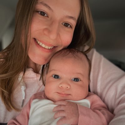 cheyoxox's tweet photo. Mommy mode activated #NewProfilePic https://t.co/BLEkD8H1Og