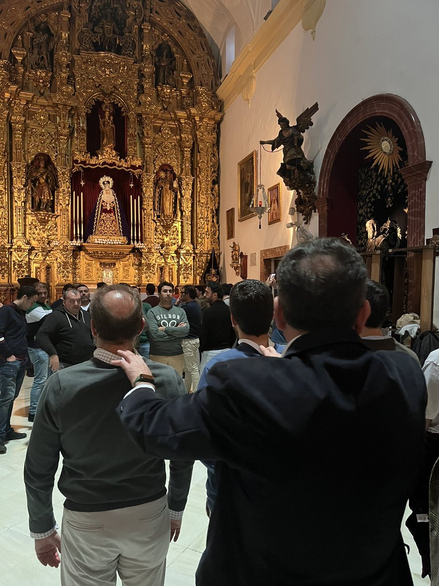 CuaMartinGomez's tweet photo. Más de dos cuadrillas tendrán la suerte de ser los costaleros de la Soledad. 

El ensayo está previsto celebrarlo el 7 de marzo, a las 21h.  

#agarratealclavodelasoledad https://t.co/LjSrYPlOpx