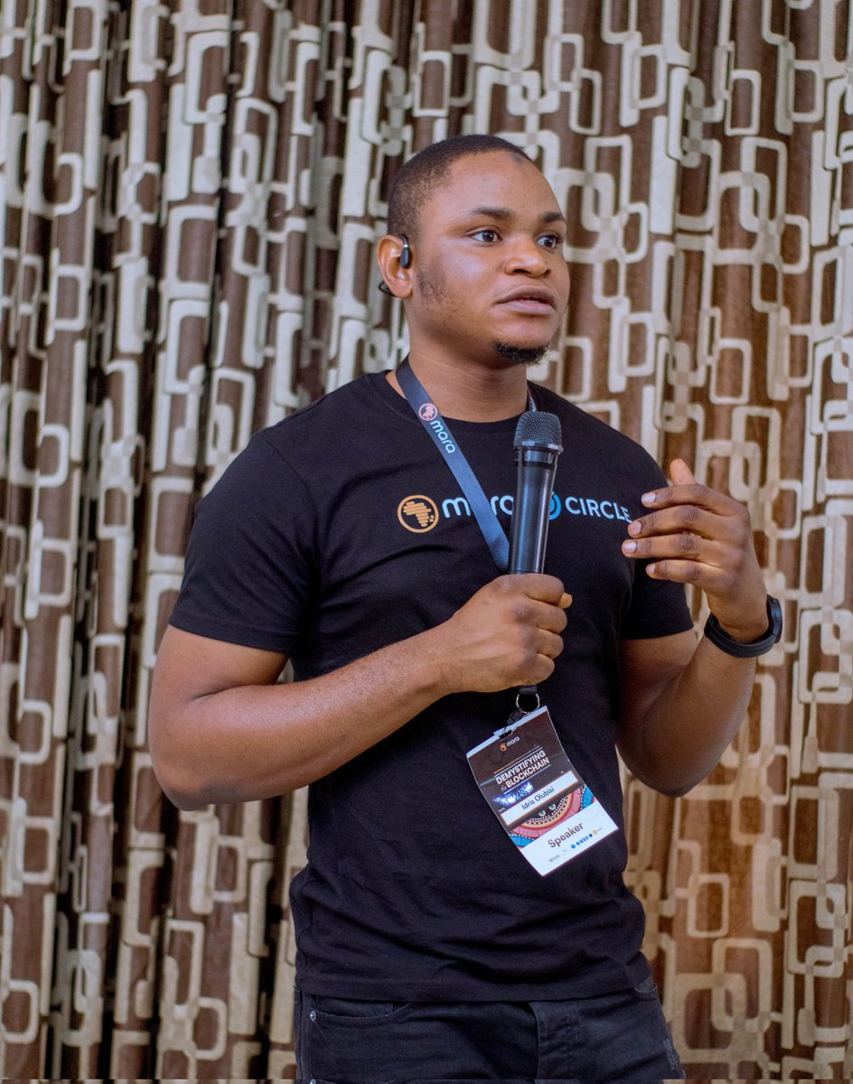 olanetsoft's tweet image. Hello 👋 I&apos;m Idris. 

A Software Engineer &amp;amp; a Technical Writer. Currently working as a DevRel 🥑

Building @web3afrika x Proud @developer_dao member/contributor.