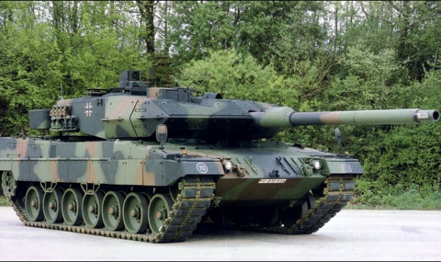 DefenseMirror's tweet photo. #Leopard2_Tanks #UkraineWar #Ukraine_Support #GermanLeopardTanks Anti-Russian Coalition Not in Agreement About Sending Leopard 2 Tanks to Ukraine https://t.co/oaVNXz9ECa https://t.co/deByXAu3uq