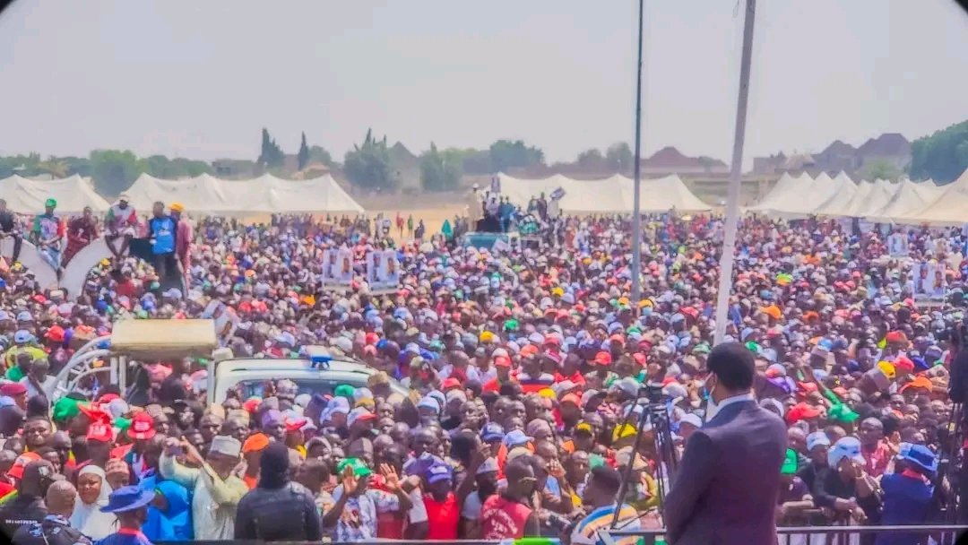 Senator Dino Melaye. (SDM) tweet media