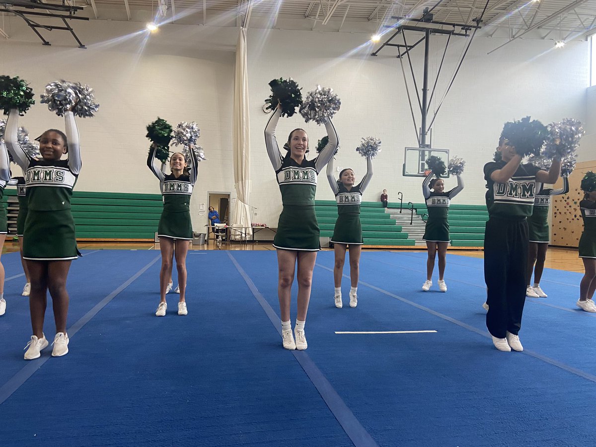 DMMS_Athletics's tweet photo. Great job by the DMMS cheerleaders at their showcase today. Great job by the student athletes and the coaches. Thanks to @FCMSPrincipal @philcarpenter12 and Warren County for participating. @matt_roarkm @CheerHandley https://t.co/txBzVDbW4t