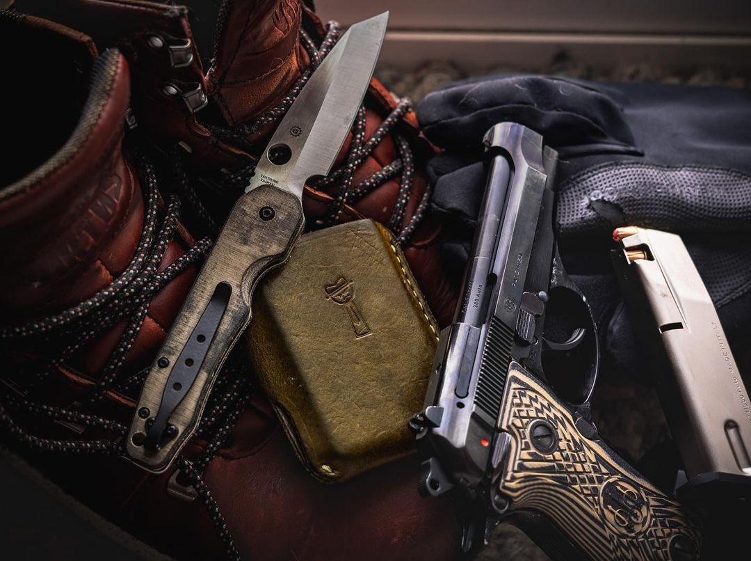 BlackWolfTexas's tweet photo. Winter carry stuff.
โข
โข
โข
๐ฅ๐ธ by โข @mypointofpew
โข
-
#blackwolftactical #photography #2A #freedom #shooting #tactical #pewpew #usa #america #winterstuff #winterboots #spydercosmock #beretta84 #smock #everydaycarry https://t.co/VUDVFEVkk7