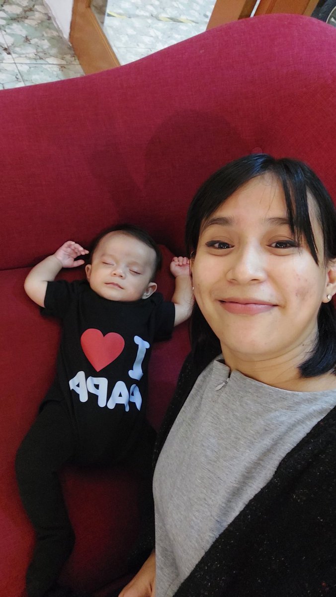 Orang kalo hepi tuh terpancar yah
Alhamdulillah hepi sekali hari ini ^^