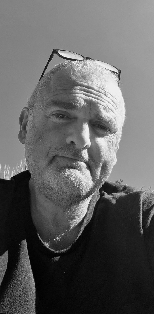 Carl Phillips tweet media
