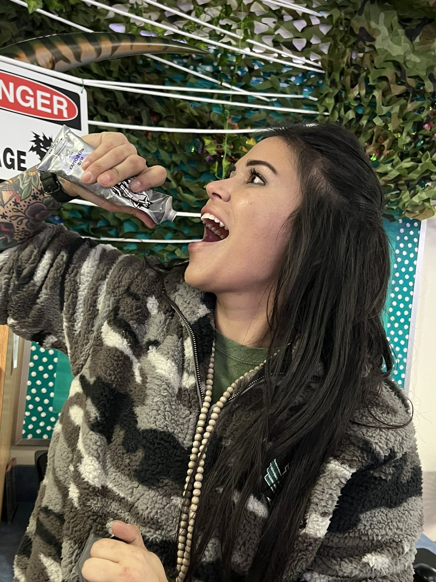 RangeElementary's tweet image. More astronaut food taste testing fun🤣🤣 @mesquiteisdtx @NASA