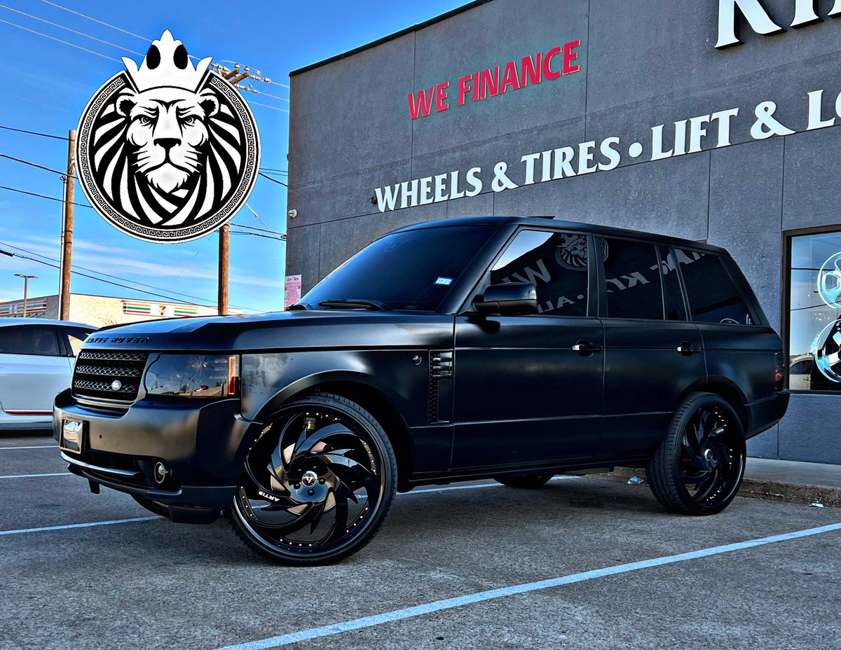 kingwtire6's tweet photo. 2012 Range Rover on all black 26” Artis Spada’s, and all wrapped up in 255/30R26 Versatyre! #KingsWheels2 #SuspensionSpecialists #LandRover #RangeRover #ArtisWheels #Spada #Versatyre #Texas #Dallas #GreedyGrove #Buckner https://t.co/IWb9YPKezr