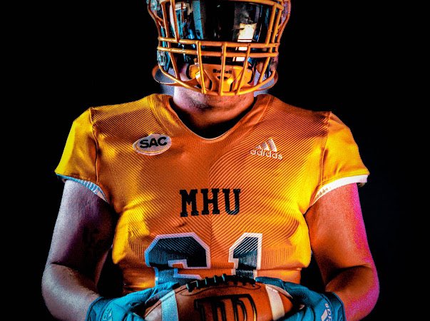 Had a great time last weekend on my official visit at mars hills thank you <a href="/CoachTimClifton/">Tim Clifton</a> <a href="/chuck_phifer/">Chuck Phifer</a> @Coach_Hillin